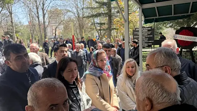 Eski başkanın kardeşi Kayseri'de son yolculuğuna uğurlandı!