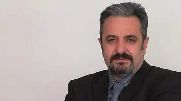 Eski danışman gördülerini anlattı: Meclis'te sarmaş dolaşlar!