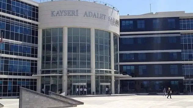 Eski komşusunu vuran kadın, kendini böyle savundu: 'Evlenme isteğimi reddetti, vurdum'