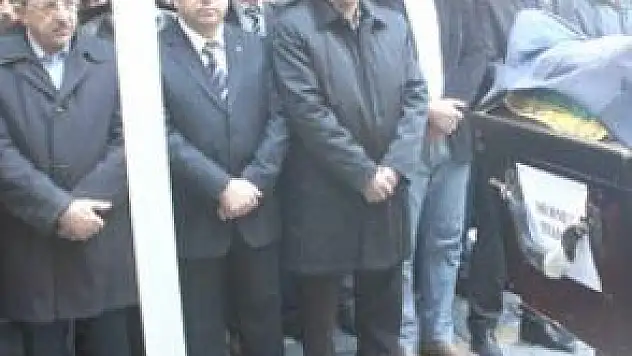  ESKİ MİLLETVEKİLİ TEKDEN'İN ACI GÜNÜ