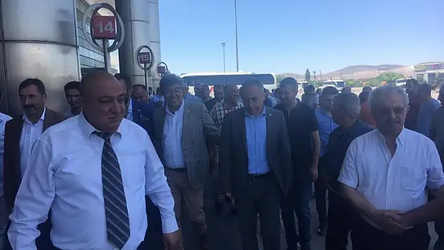 Esnaf eylem yaptı! Ataş: AKP'nin yönetim anlayışı her kesimi derinden yaralıyor!