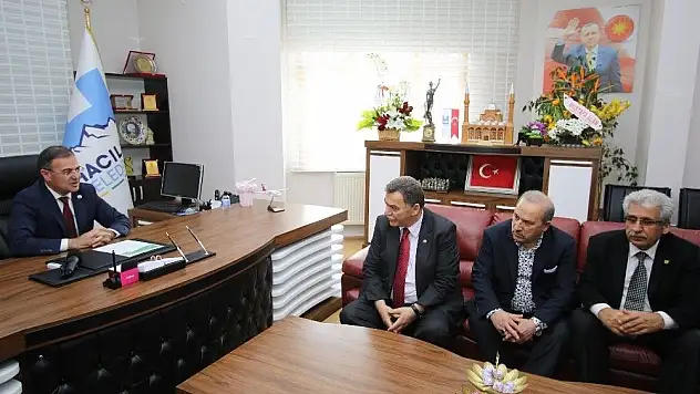 Esnaf Odalarından Başkan Özdoğan'a Hayırlı Olsun Ziyareti
