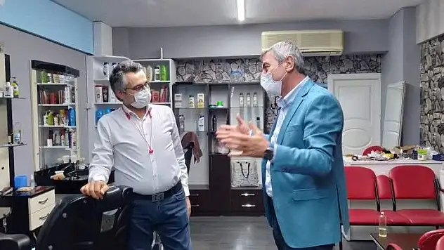 Esnafı dinleyen İYİ Partili Kazım Yücel: Mekanı kapatan hesabı öder!