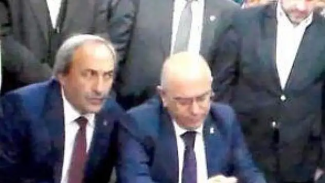 ESNAFTAN BAKAN'A AVM VE İŞSİZLİK İSYANI 