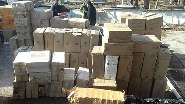 Kayseri Eminyeti'den 90 bin 500 kaçak sigara operasyonu