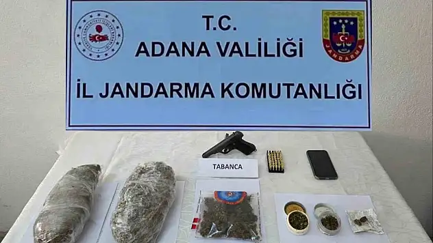 Evinde bir kilo esrar ele geçirildi