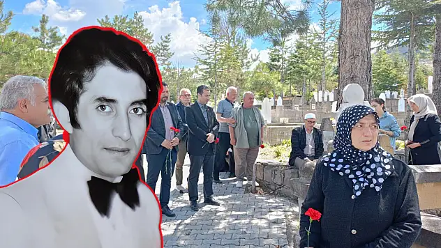 Evinin önünde sırtından vurularak öldürülmüştü! Eski vekilden duygulandıran mesaj