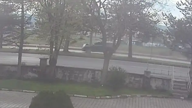 Kayseri'de otomobilin çarptığı çocuk metrelerce havalandı...