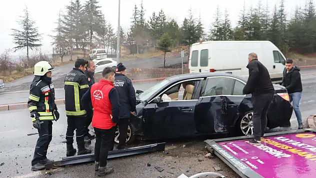 Feci trafik kazası: Çok sayıda yaralı var