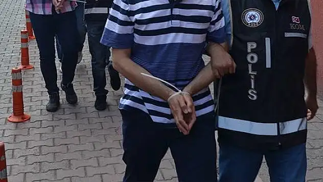 FETÖ/PDY terör örgütüne finans sağlamaktan gözaltına alınan 5 kişi adliyeye sevk edildi