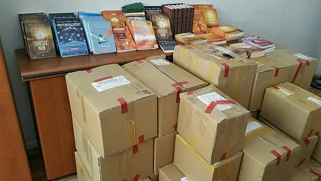 FETÖ'ye yönelik 130 iş yerinde kitap operasyonu