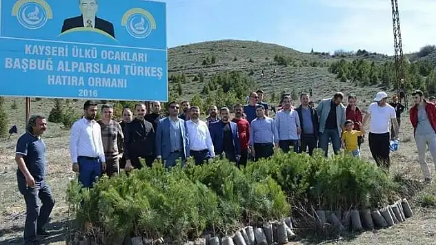 1071 fidan Başbuğ hatırasına toprakla buluştu
