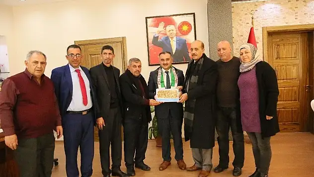 Filistin'den gelen heyetten Başkan Cabbar'a ziyaret