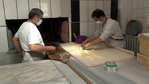 300 derecelik ateşte zorlu mesai