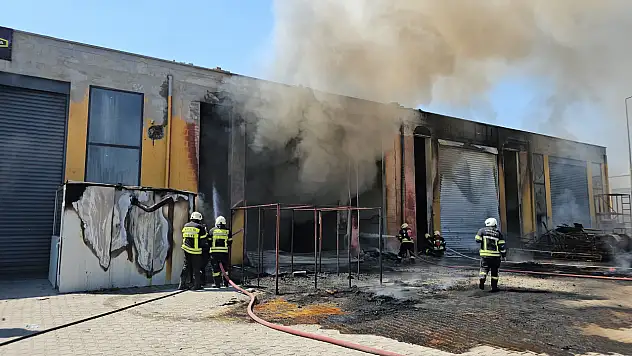 Flaş! Kayseri'de fabrika yangını