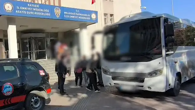 Flaş! Kayseri'de masaj salonlarına fuhuş baskını