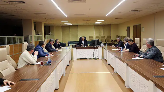Flaş! Kayseri'de sokağa çıkma yasağı alarmı, Vali'den olağanüstü toplantı 
