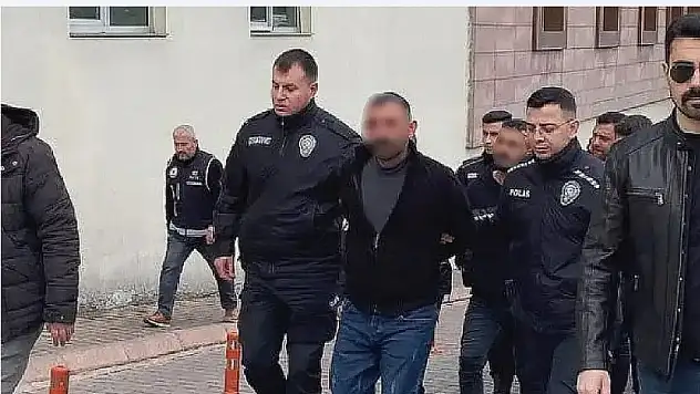 Flaş! 'Yılanlar Grubu'na 5 tahliye