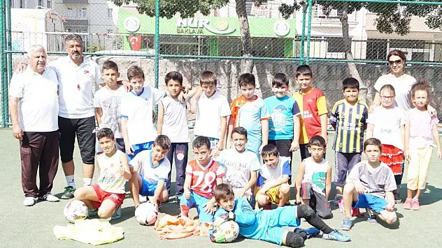FUTBOLA KARAOĞLAN DOKUNUŞU