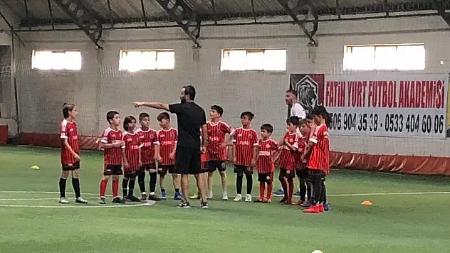 FYSK'da yıl boyu futbol eğitimi
