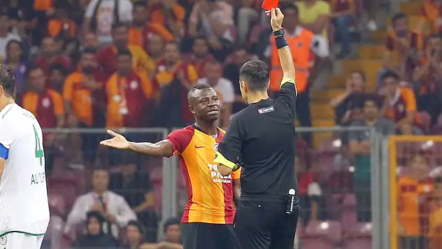 Galatasaray'da 2 haftada 2 kırmızı kart