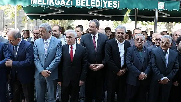 Gazeteci Ali Ceran son yolculuğuna uğurlandı