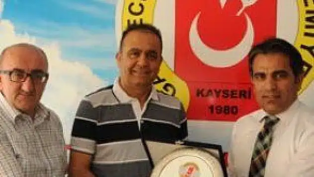 GAZETECİLER FEDERASYONU GENEL KURUL YAPTI