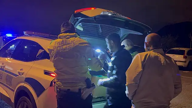 Gazeteciye çıkıştı, babasından fırça yedi! Ehliyeti daimi olarak iptal edildi