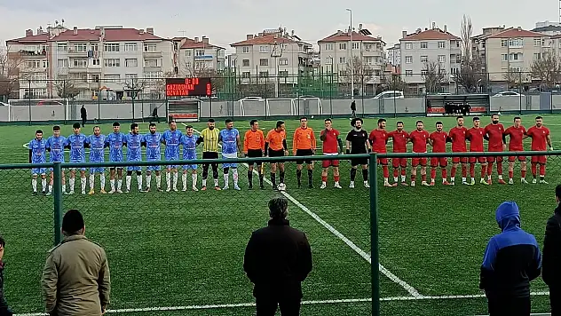 Gazi Osman Paşaspor zirveye yükseldi