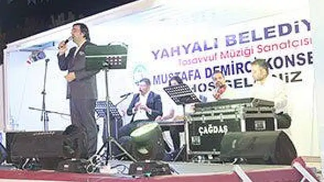 GAZZE'YE KONSERLİ DESTEK