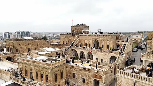 'Gecesi gerdanlık, gündüzü seyranlık' ziyaretçi rekoru kırdı