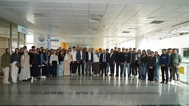 Geleceğin doktorları kahvaltı programında buluştu