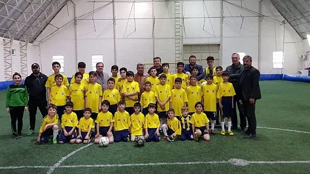 Geleceğin futbolcuları Hacılar'da yetişiyor