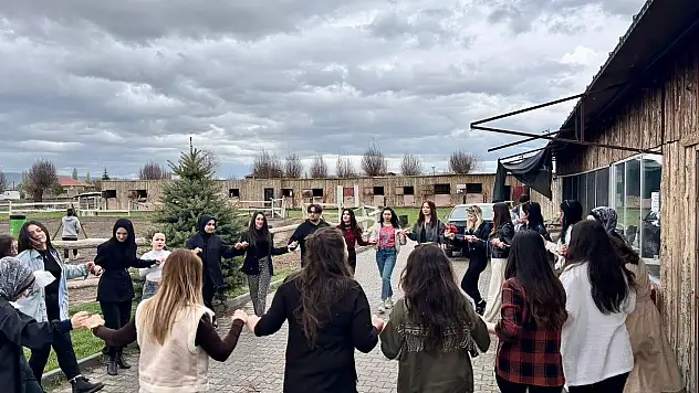 Gemerek MYO ailesi Kayseri'de buluştu