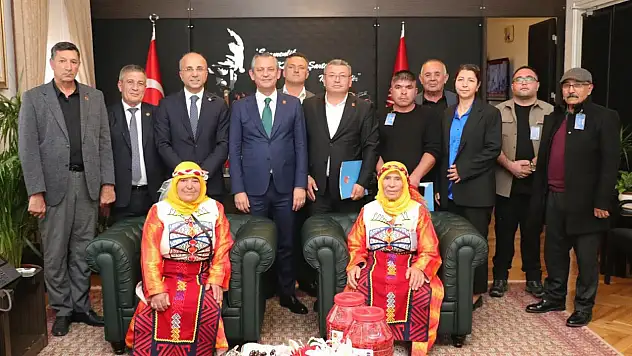 Genç, Akkışla heyetiyle Genel Başkanı ziyaret etti