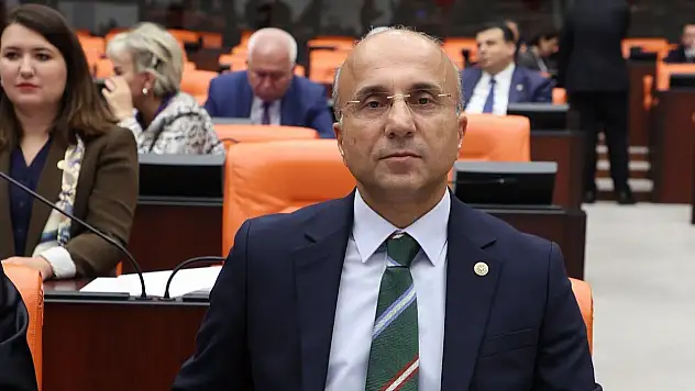 Genç'ten sert eleştiri: Borcu borçla kapatma siyaseti yapıyorlar!