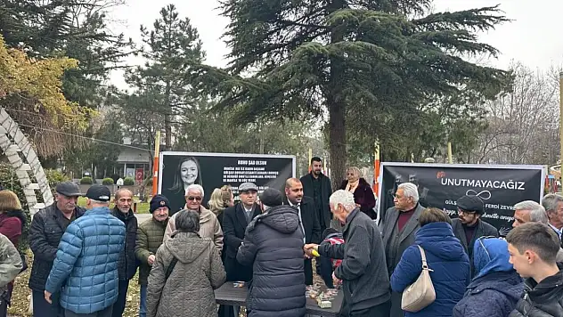 Kayseri Milletvekili lokma dağıttı