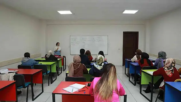 KAYMEK'in Hazırlık Kursları sürüyor...