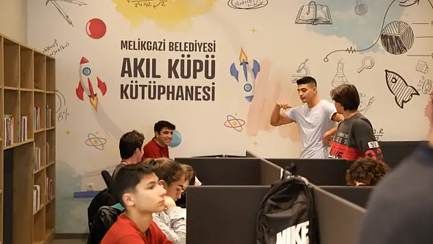 60 bin genç, Akıl Küpü'nü seçti!