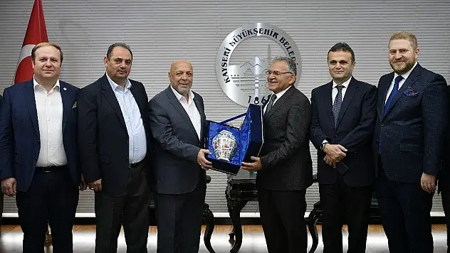 Genel Başkanlar Büyükşehir'de
