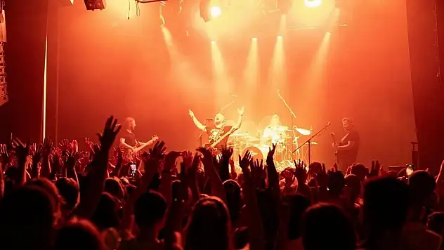 Geri sayım başladı: Türkiye'nin en sevilen müzik grubu Kayseri'ye geliyor!