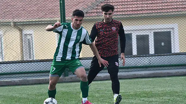Geriye düştüğü maçı kazandı