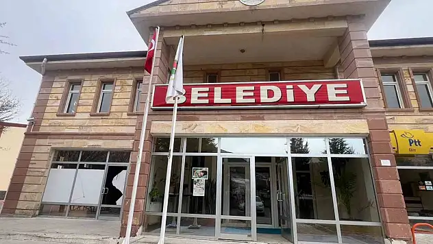 Belediyeye hırsız girdi