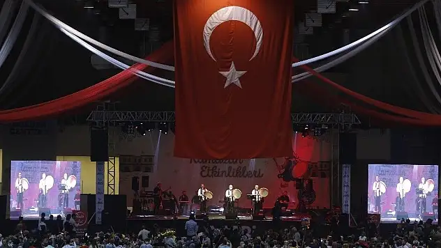 Grup Tillo ile birlik konseri
