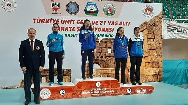 Gülbahar Gözütok Türkiye İkincisi Oldu
