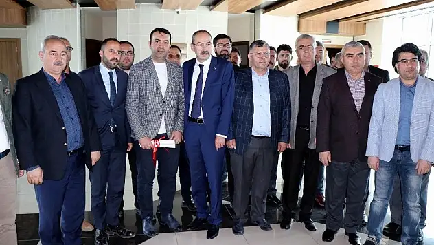Gülsoy mazbatasını aldı
