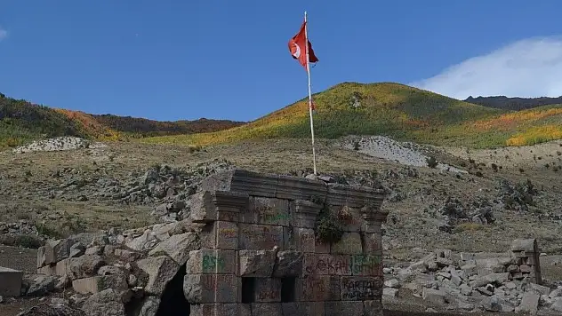 Gün yüzüne çıkarılan tarihin yüzüne bakan yok
