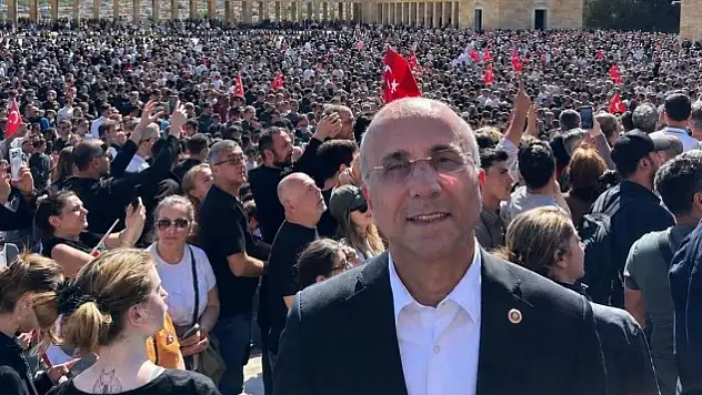 Güvenpark'tan Anıtkabir'e: Milletvekili Genç o anları paylaştı