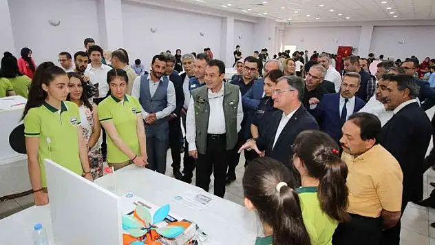 Hacılar'da fuar açıldı..!