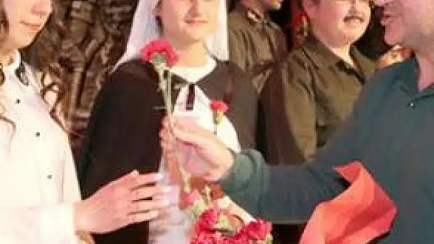 HACILAR TİYATRO TOPLULUĞU 'BİZ HEP BURADAYIZ' DEDİ  
